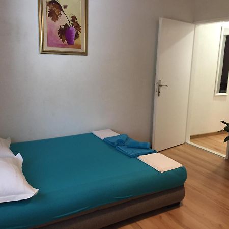 Apartman Ruzica Макарська Екстер'єр фото