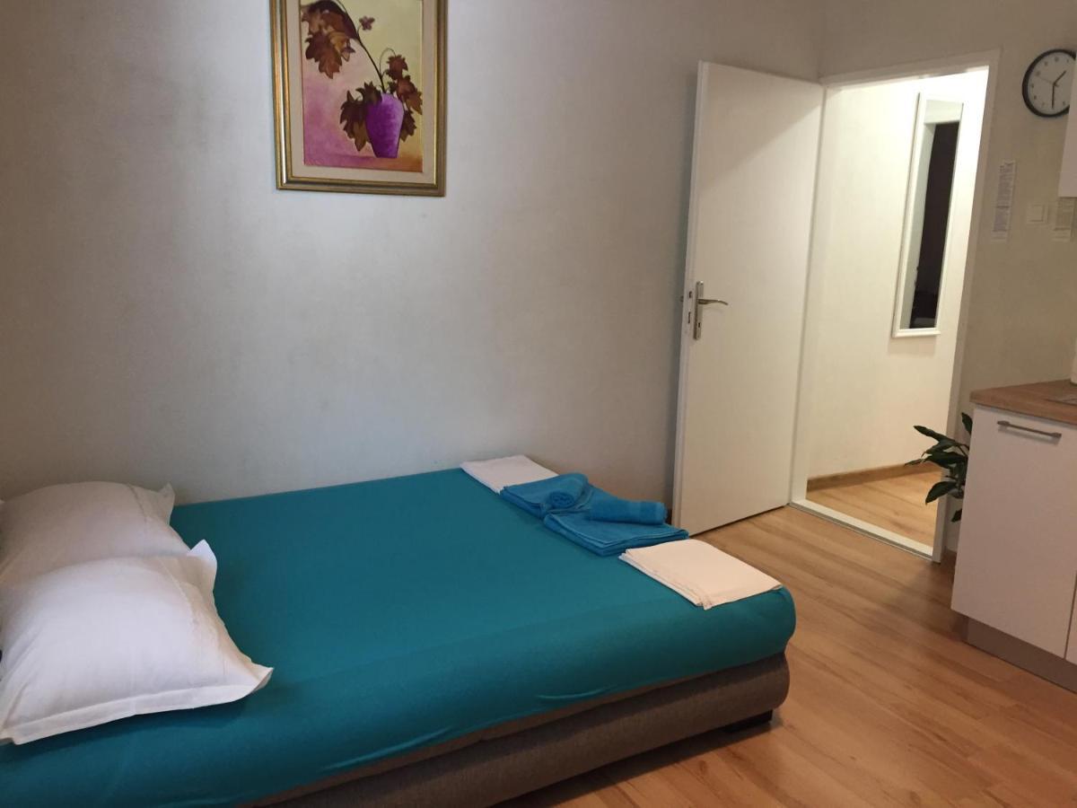 Apartman Ruzica Макарська Екстер'єр фото
