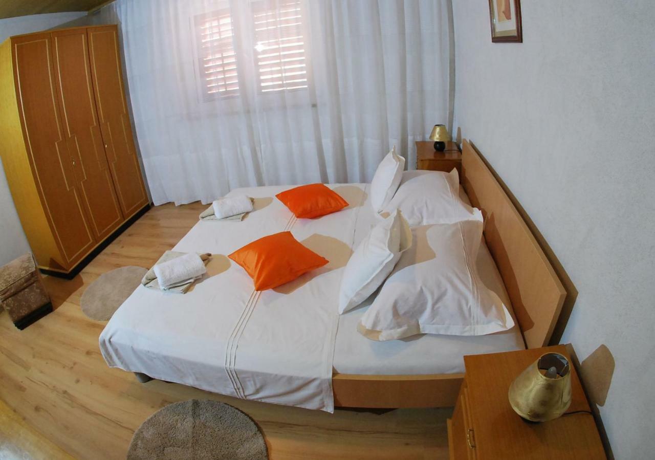 Apartman Ruzica Макарська Екстер'єр фото