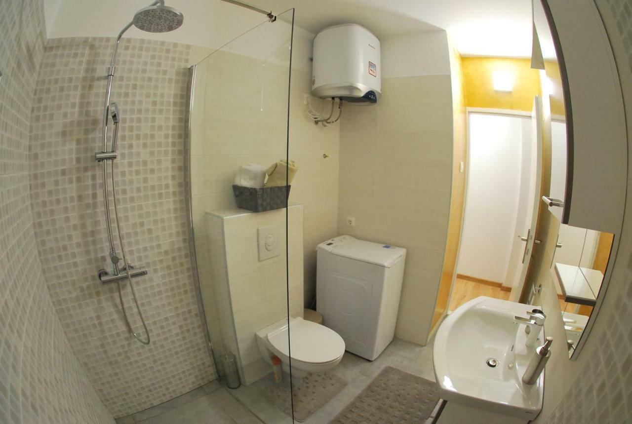 Apartman Ruzica Макарська Екстер'єр фото