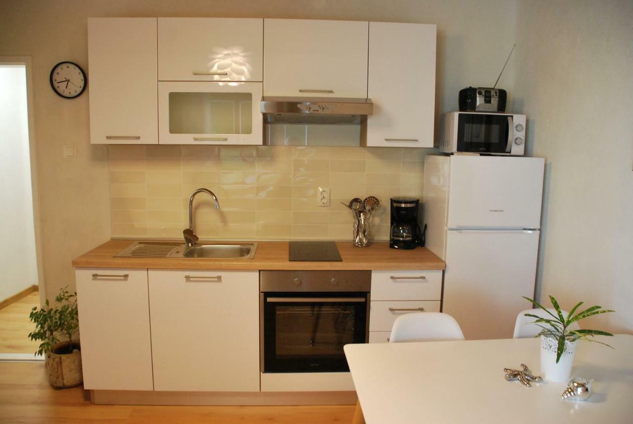 Apartman Ruzica Макарська Екстер'єр фото
