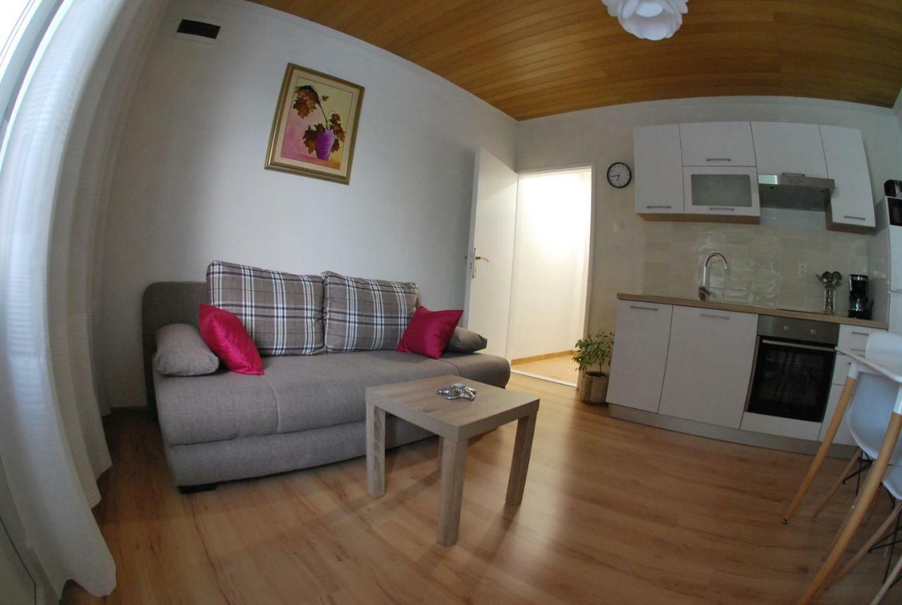 Apartman Ruzica Макарська Екстер'єр фото