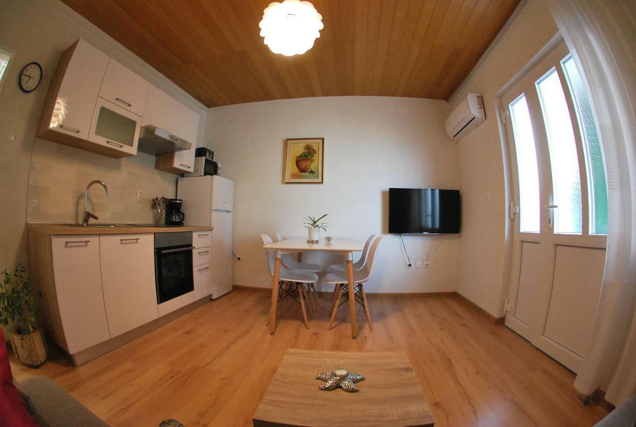 Apartman Ruzica Макарська Екстер'єр фото